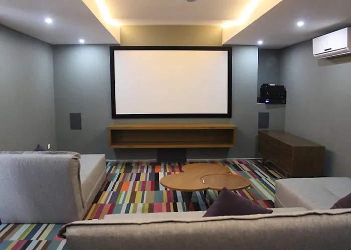 1Br The City - 2 Pools, Gym & Rooftop Appartement